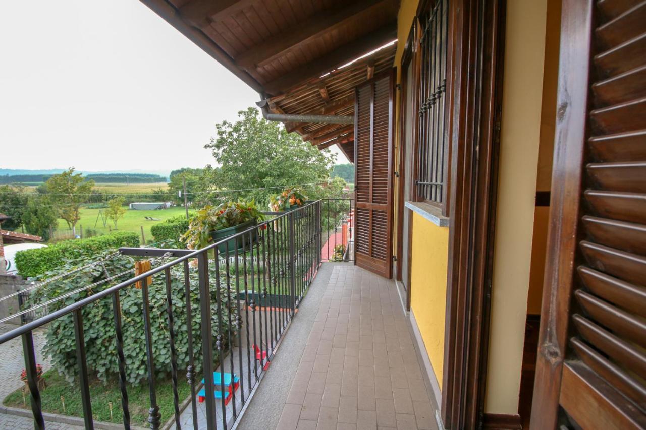Bed and Breakfast Spighe Paglia E Girasole Кандия-Канавесе Экстерьер фото