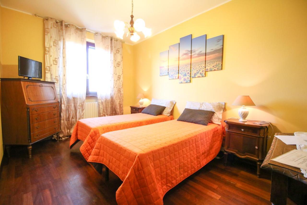 Bed and Breakfast Spighe Paglia E Girasole Кандия-Канавесе Экстерьер фото